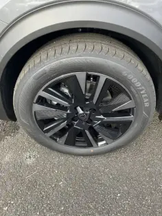 Photo 7 Peugeot 2008  Hybrid 145 e-DCS6