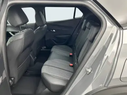 Photo 52 Peugeot 2008  Hybrid 145 e-DCS6