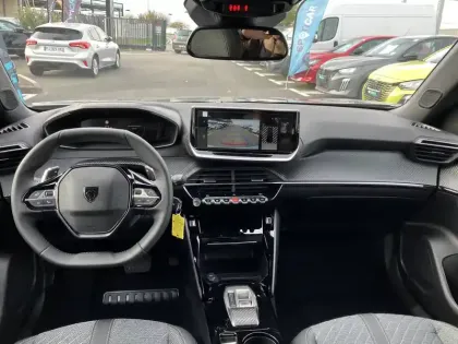 Photo 16 Peugeot 2008  Hybrid 145 e-DCS6