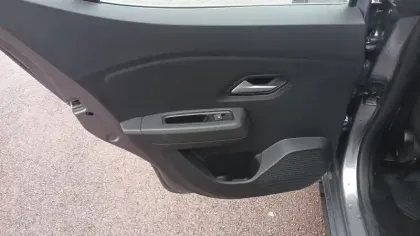 Photo 40 Dacia Sandero  ECO-G 100 GSR2