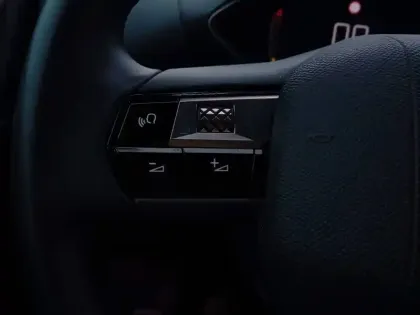 Photo 55 DS DS 3  Crossback PureTech 100 S&S BVM6