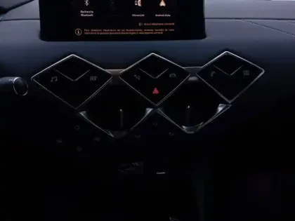 Photo 56 DS DS 3  Crossback PureTech 100 S&S BVM6