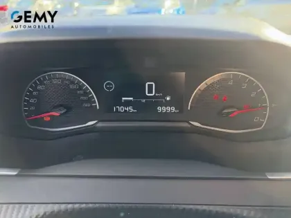 Photo 11 Peugeot 2008  PureTech 100 S&S BVM6