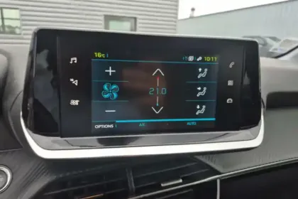 Photo 16 Peugeot 208  Electrique 50 kWh 136ch