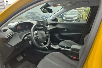 Photo 9 Peugeot 208  Electrique 50 kWh 136ch