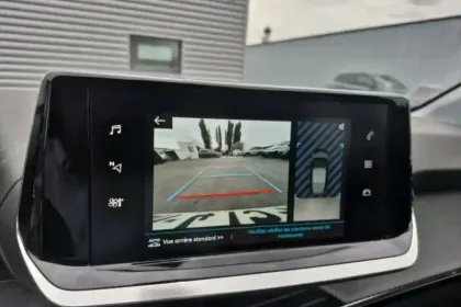 Photo 19 Peugeot 208  Electrique 50 kWh 136ch