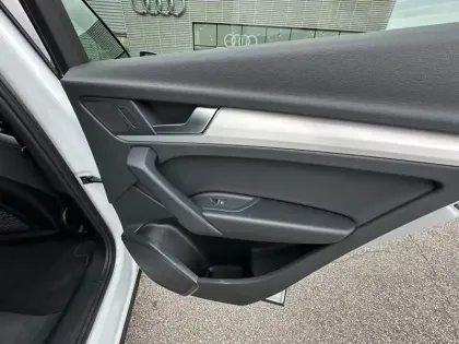 Photo 23 Audi Q5  Sportback 55 TFSIe 367 S tronic 7 Quattro