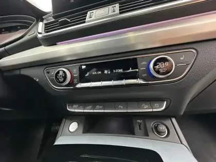 Photo 28 Audi Q5  Sportback 55 TFSIe 367 S tronic 7 Quattro