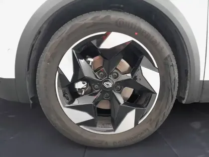 Photo 8 Renault Captur  E-Tech full hybrid 145 ch