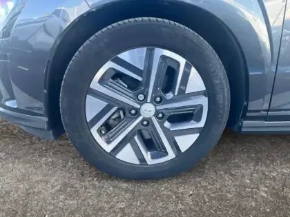Photo 13 Hyundai Kona  Electrique 64 kWh - 204 ch