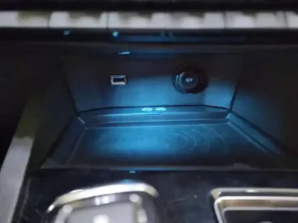 Photo 46 Peugeot 3008  Hybrid 225 e-EAT8