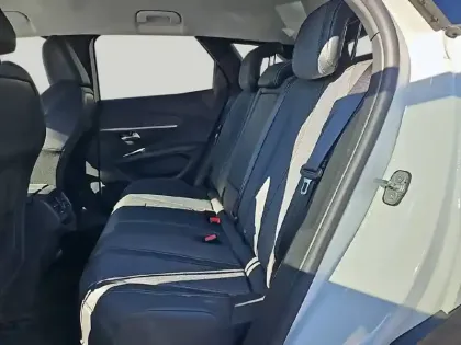 Photo 11 Peugeot 3008  Hybrid 225 e-EAT8