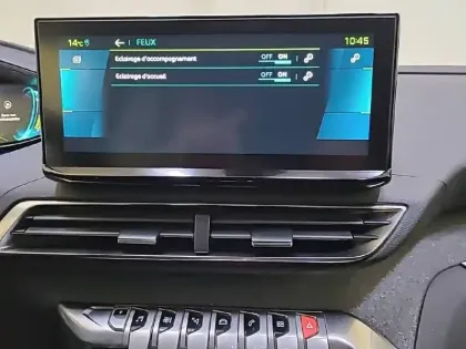 Photo 43 Peugeot 3008  Hybrid 225 e-EAT8