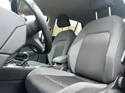 Photo 7 Volkswagen Golf  1.0 TSI OPF 110 BVM6