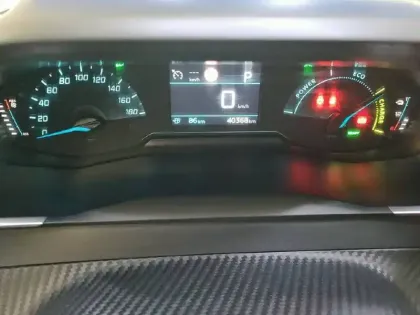 Photo 9 Peugeot 2008  Electrique 136 ch