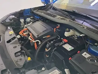 Photo 14 Peugeot 2008  Electrique 136 ch