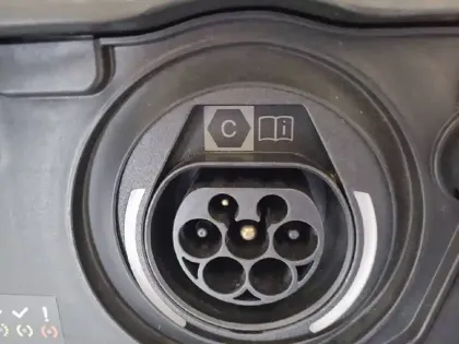 Photo 93 Peugeot 3008  Hybrid 225 e-EAT8