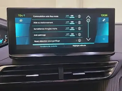 Photo 44 Peugeot 3008  Hybrid 225 e-EAT8