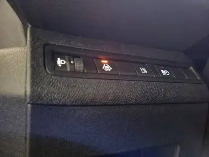 Photo 54 Peugeot 3008  Hybrid 225 e-EAT8