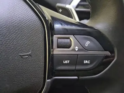 Photo 53 Peugeot 3008  Hybrid 225 e-EAT8