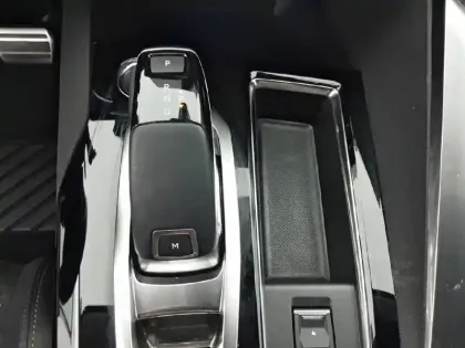 Photo 13 Peugeot 3008  Puretech 130ch S&S EAT8