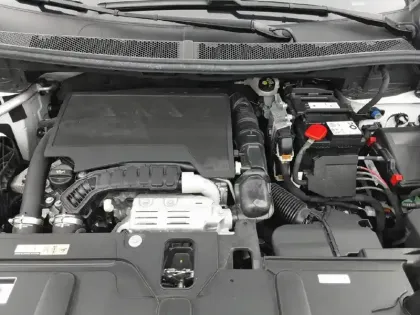 Photo 14 Peugeot 3008  Puretech 130ch S&S EAT8