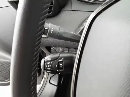 Photo 19 Peugeot 208  PureTech 75 S&S BVM5