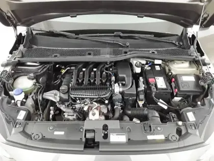 Photo 22 Peugeot 208  PureTech 75 S&S BVM5