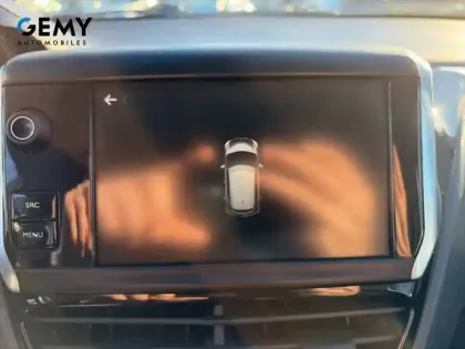 Photo 13 Peugeot 208  PureTech 110ch S&S EAT6