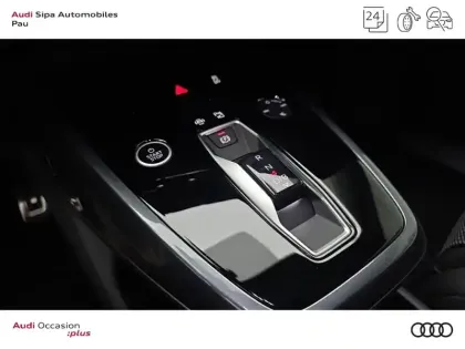 Photo 10 Audi Q4  e-tron 45 285 ch 82 kWh