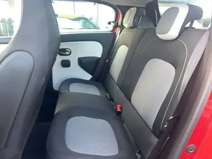 Photo 23 Renault Twingo  III Achat Intégral - 21