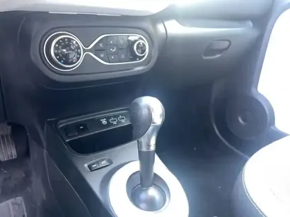 Photo 12 Renault Twingo  III Achat Intégral - 21