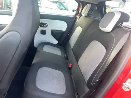 Photo 15 Renault Twingo  III Achat Intégral - 21