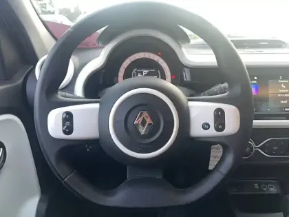 Photo 14 Renault Twingo  III Achat Intégral - 21