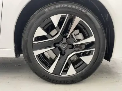 Photo 50 Peugeot 208  Hybrid 110 e-DCS6