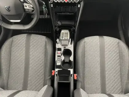 Photo 59 Peugeot 208  Hybrid 110 e-DCS6