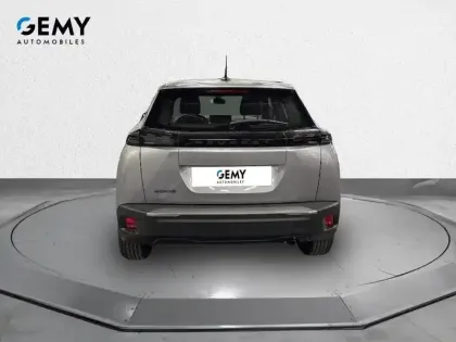 Photo 4 Peugeot 2008  PureTech 100 S&S BVM6