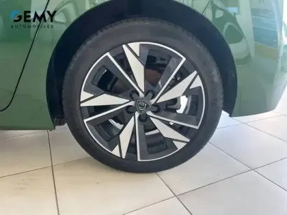 Photo 10 Peugeot 308  BlueHDi 130ch S&S EAT8