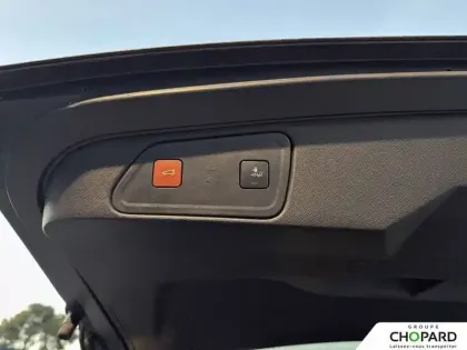 Photo 18 Peugeot 3008  Hybrid 225 e-EAT8