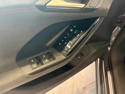 Photo 39 Audi Q6 E-tron  Sportback 387 ch 100 kWh quattro