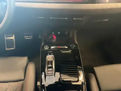 Photo 35 Audi Q6 E-tron  Sportback 387 ch 100 kWh quattro