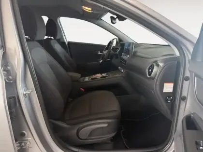 Photo 10 Hyundai Kona  Electrique 39 kWh - 136 ch