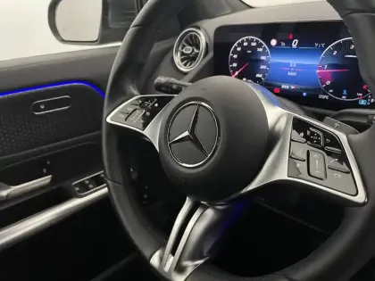 Photo 64 Mercedes GLA  200 d 8G-DCT