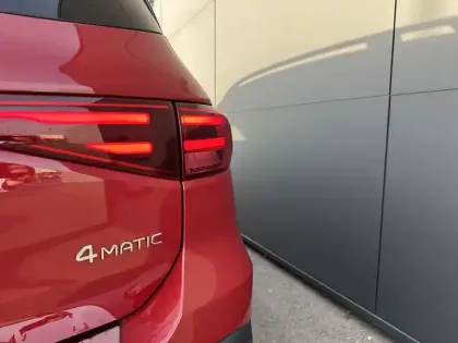 Photo 10 Mercedes EQB  350 4Matic