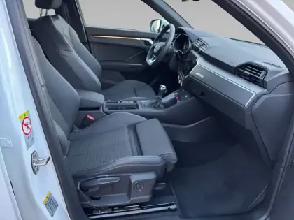 Photo 14 Audi Q3  35 TDI 150 ch S tronic 7