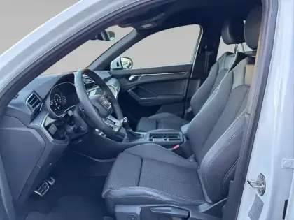 Photo 8 Audi Q3  35 TDI 150 ch S tronic 7