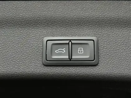 Photo 5 Audi A6  Avant 55 TFSIe 367 ch S tronic 7 Quattro