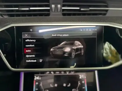 Photo 30 Audi A6  Avant 55 TFSIe 367 ch S tronic 7 Quattro