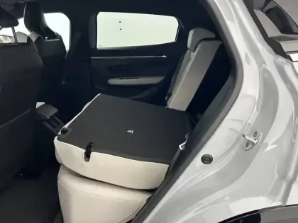 Photo 37 Renault Megane Gén. V (BCB) Ph1 Iconic 5