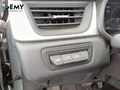 Photo 12 Renault Captur  E-Tech 145 - 21